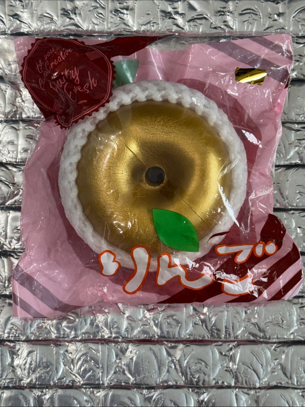 2016 Cutie Creative Golden Apple Squishy Rare Scented